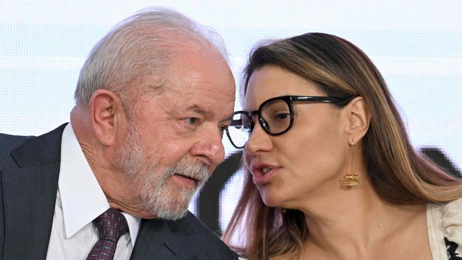 4.jan.2023 - O presidente Lula (PT) e a primeira-dama Janja da Silva durante evento no Palácio do Planalto