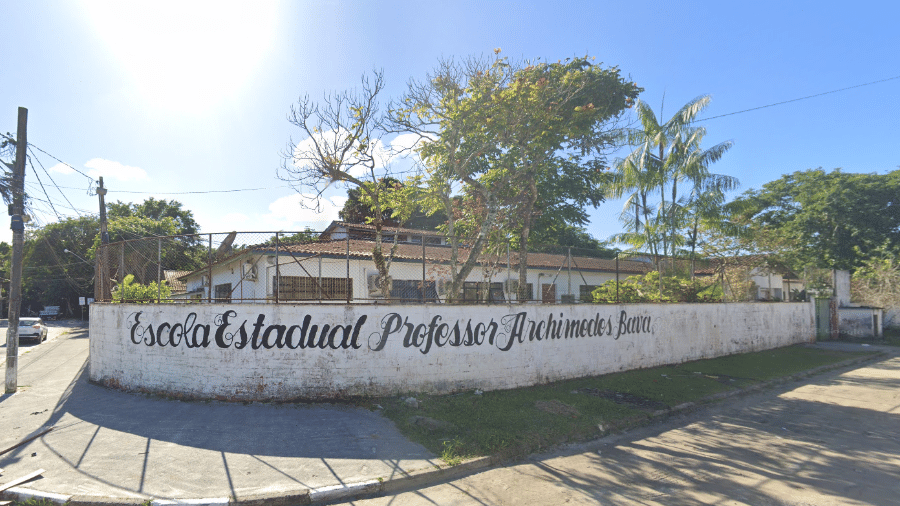 Queda aconteceu na Escola Estadual Professor Archimedes Bava, em Bertioga (SP)
