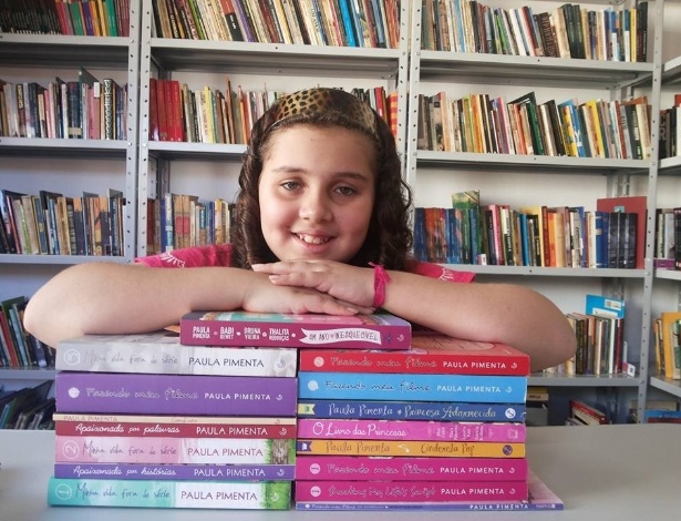 Menina de 11 anos transforma puxadinho em biblioteca no interior de SP -  26/11/2015 - UOL Educação