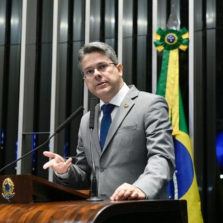 7.fev.2019 - Senador Alessandro Vieira (Cidadania-SE) durante sessão no plenário - Pedro França/Agência Senado