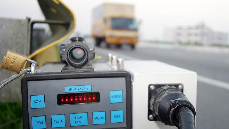 Polícia Rodoviária Federal (PRF) começou a recolher radares estáticos, móveis e portáteis nas estradas federais do País  - Luciano Netto/Folha Imagem