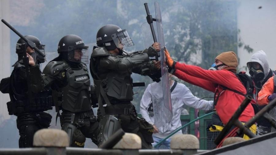 Apesar da violência, a Colômbia é um país reconhecido pela estabilidade econômica e política. Mas isso parece estar mudando - Getty Images
