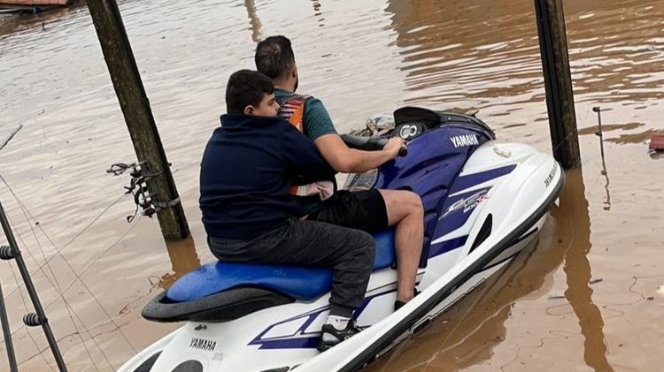 Herbert disse ter feito a foto imaginando se seria a última imagem que veria do filho Herbert disse ter feito a foto imaginando se seria a última imagem que veria do filho