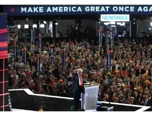 Trump na convenção: farsa, deportações em massa, petróleo e salvacionismo
