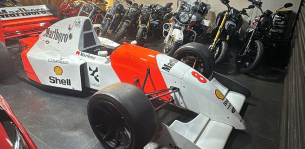 Ferrari e réplica de F1: o que PF achou nas buscas contra 'Careca do INSS'