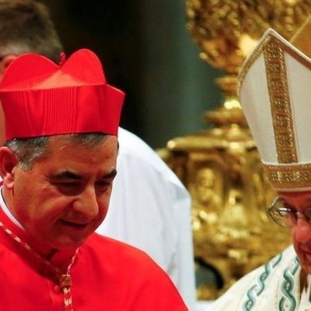 Cardeal Giovanni Angelo Becciu, uma das figuras de maior escalão dentro do Vaticano, renunciou inesperadamente ao seu cargo e título, anunciou a Santa Sé - Reuters