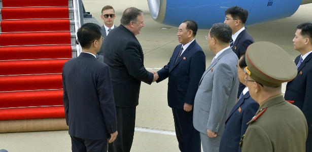 Secretário de estado Mike Pompeo e Kim Yong Chol, vice-presidente do partido Comunista da Coreia do Norte - Xinhua/KCNA