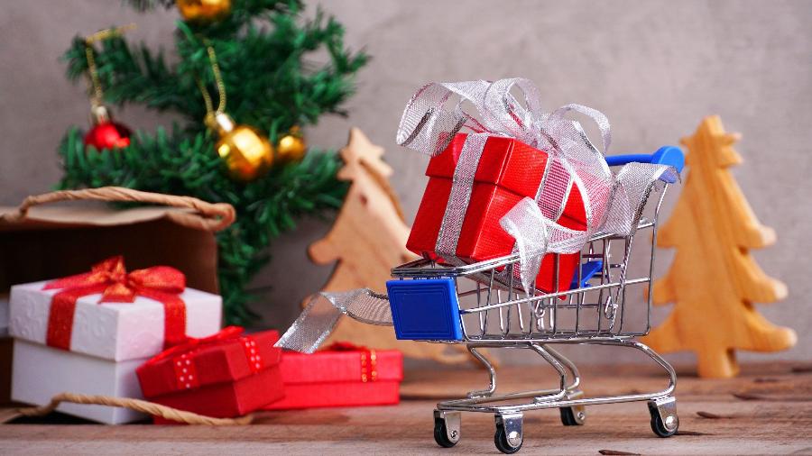 18.dez.2019 - Compras de Natal, presentes, promoções, fim de ano - Getty Images/iStockphoto