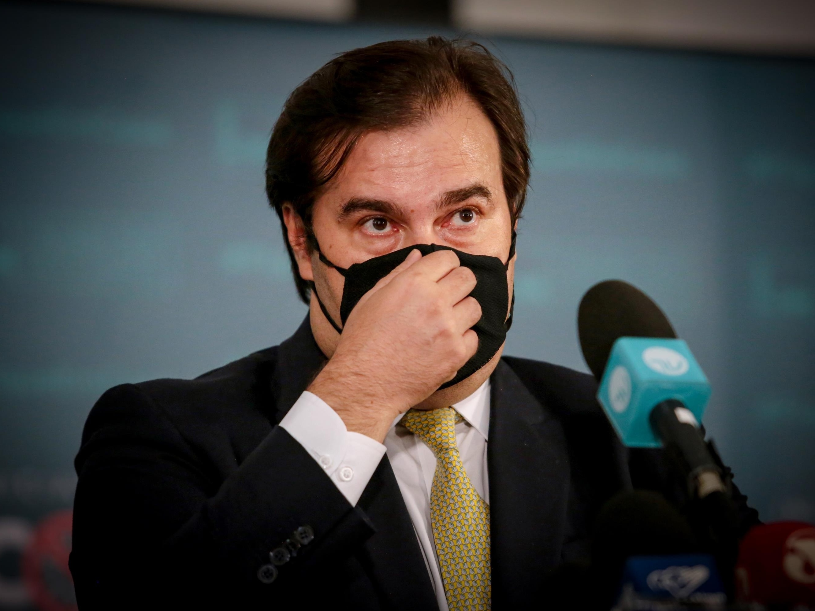Maia: Discutir impeachment de Bolsonaro será inevitável no "futuro"
