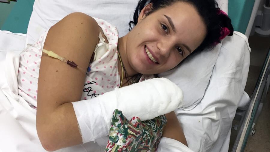 Margarita Gracheva no hospital; relatório diz que a violência doméstica contra as mulheres está acontecendo em "escala impressionant" na Rússia - Margarita Gracheva