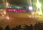 Fogos de artifício caem em multidão e ferem adolescente que gravava cena - Kellyany Vaz/Reprodução de vídeo