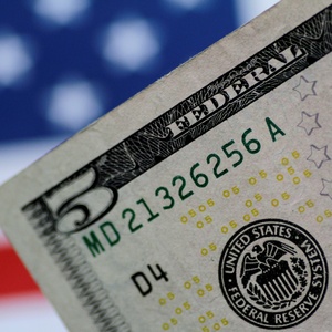 Fuga do dólar: investidores fazem aporte recorde na dívida em euro