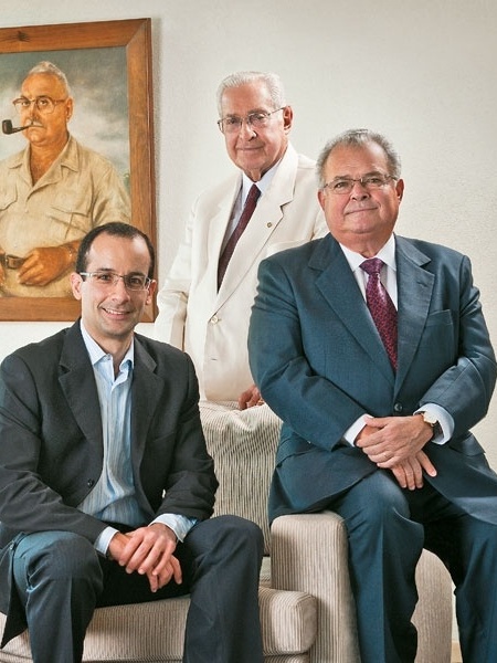 20.abr.2017 -- Família Odebrecht (da esquerda para a direita): Marcelo Odebrecht, ex-presidente e herdeiro do grupo, Norberto, fundador, e Emilio - Acervo Odebrecht