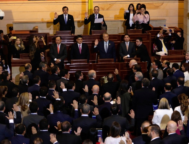 20.jul.18 - Novos membros do Congresso colombiano assumem suas cadeiras em Bogotá - Juan Pablo/Reuters
