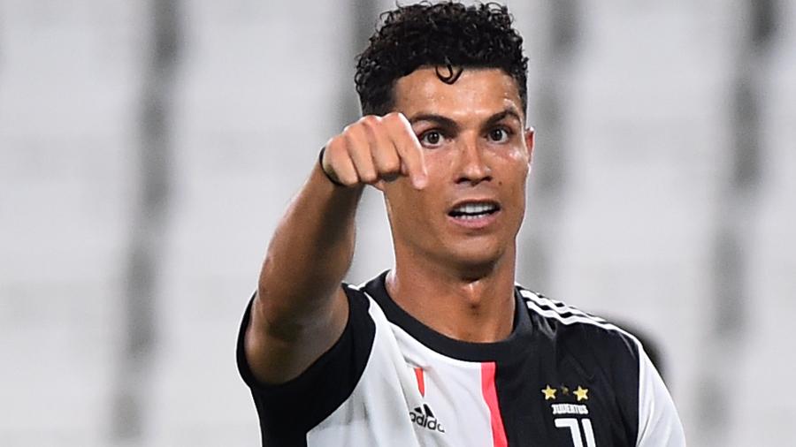 Cristiano Ronaldo bateu mais um recorde na partida contra a Lazio ontem - MASSIMO PINCA