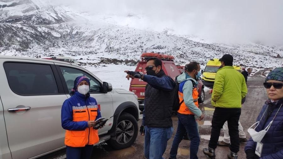 Equipe de resgate no vulcão Chimborazo, no Equador - Reprodução/ECU 911/Twitter