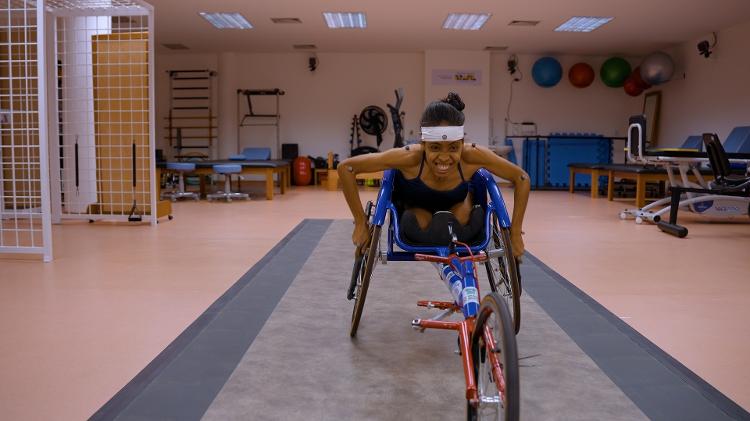 Maria Vitória Lima da Silva, atleta paralímpica, no Instituto Internacional de Neurociência Edmond e Lily Safra, do Instituto Santos Dumont