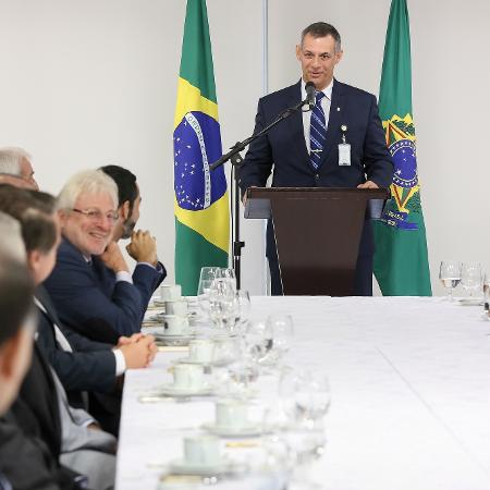 O porta-voz do governo, general Rêgo Barros, também participou do encontro - Marcos Corrêa/PR