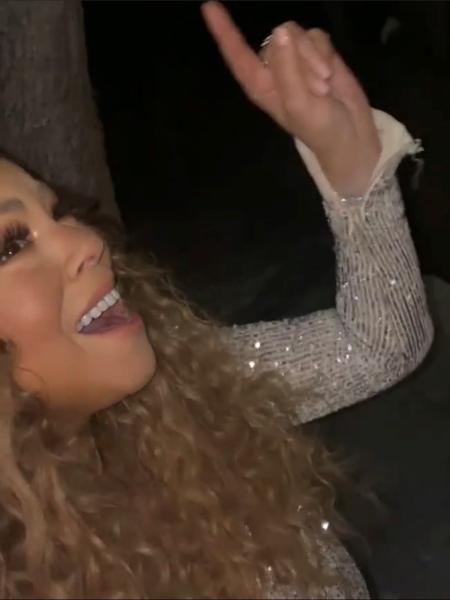 Mariah Carey esquece parte da letra de Auld Lang Syne ao comemorar a chegada de 2021 - Reprodução