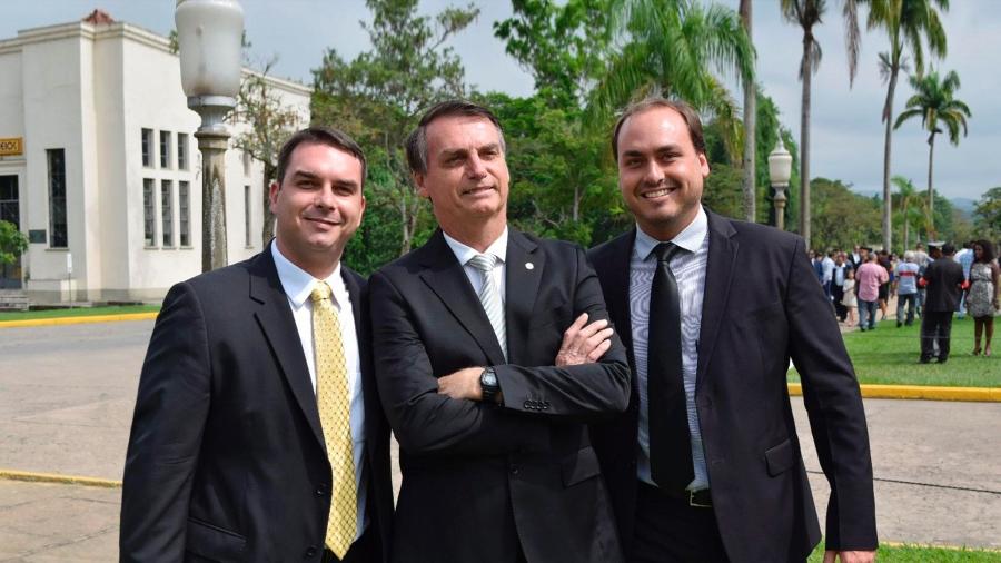 Flavio, Jair e Carlos Bolsonaro - Reprodução/Flickr