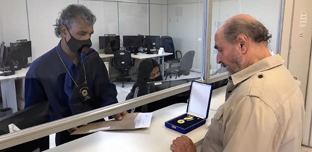 ‘La medalla pierde la razón de ser’, dijo sertanista al devolver el honor – 17/03/2022