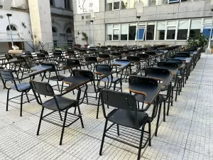 Maior universidade da Argentina suspende emergência após acordo com governo