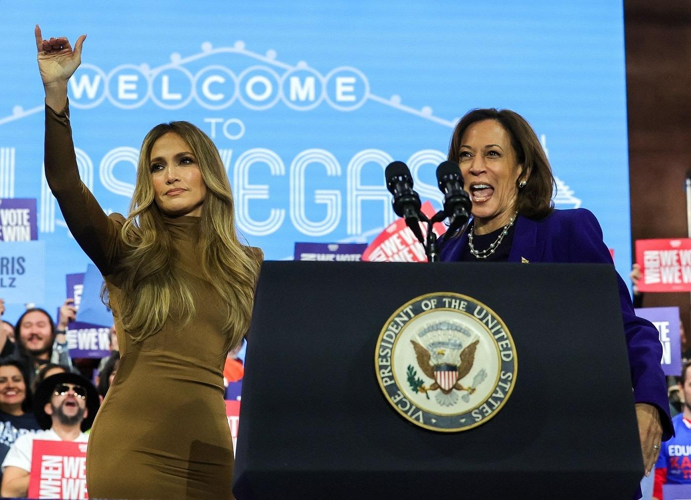 A poucos dias das eleições nos Estados Unidos, cantora Jennifer Lopez participou de evento com candidata Kamala Harris