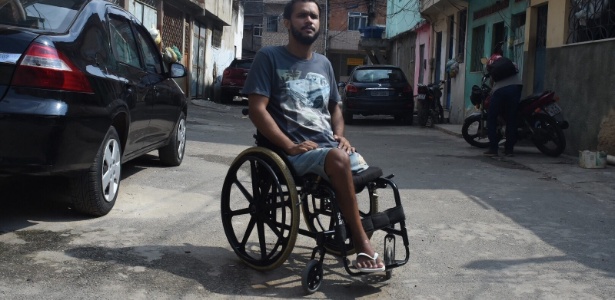 Vitor Santiago vê com desconfiança a intervenção federal na segurança do Rio - Leonardo Coelho/UOL