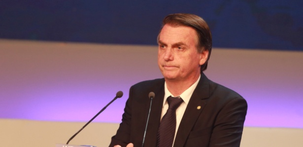 O candidato à Presidência pelo PSL, Jair Bolsonaro, participa do primeiro debate, na Band