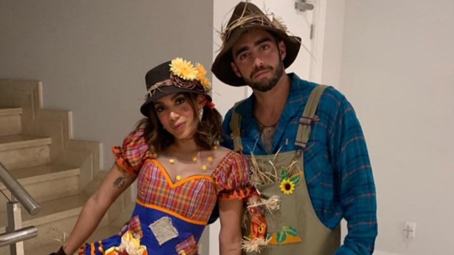 Anitta e Pedro Scooby em festa junina - Reprodução/Instagram