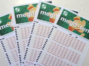 Em destaque: Mega-Sena acumula, e prêmio chega a R$ 42 milhões; veja dezenas