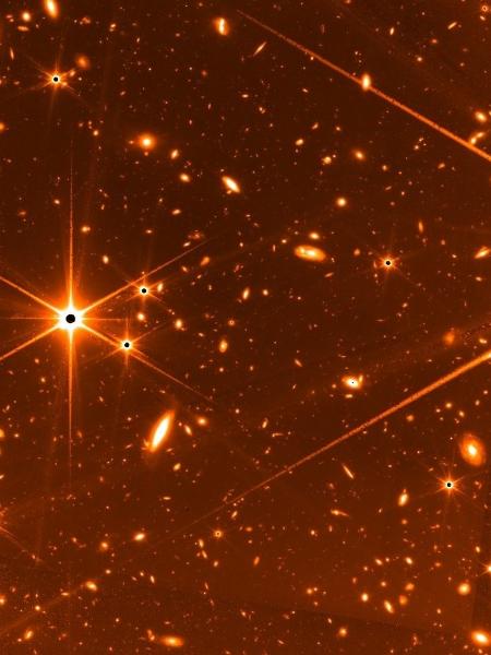 Nasa revela imagem do Universo profundo registrada pelo James Webb
