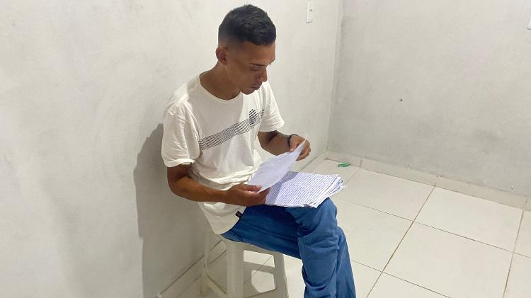 Geraldo Filipe lê as cartas que escreveu na cadeia e que sonha ver publicadas num livro