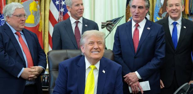 Cover image for EUA impõem novas sanções ao presidente de Cuba e Trump diz que 'cuidará' da ilha após impasse com o Irã