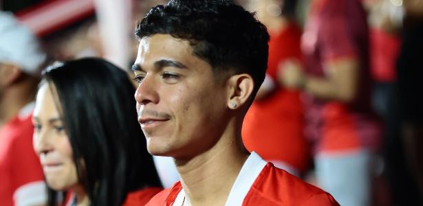 Influencer brasileiro preso pelo ICE nos EUA será deportado, diz família
