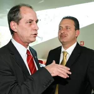 Fotos Trajet ria de Ciro Gomes 21 07 2022 UOL Not cias