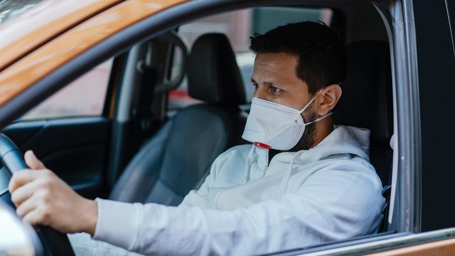 Motoristas e passageiros serão obrigados a usar máscaras em corridas de apps - Getty Images