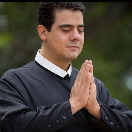 Padre Robson de Oliveira, de Goiás, é investigado por lavagem de dinheiro - Divulgação