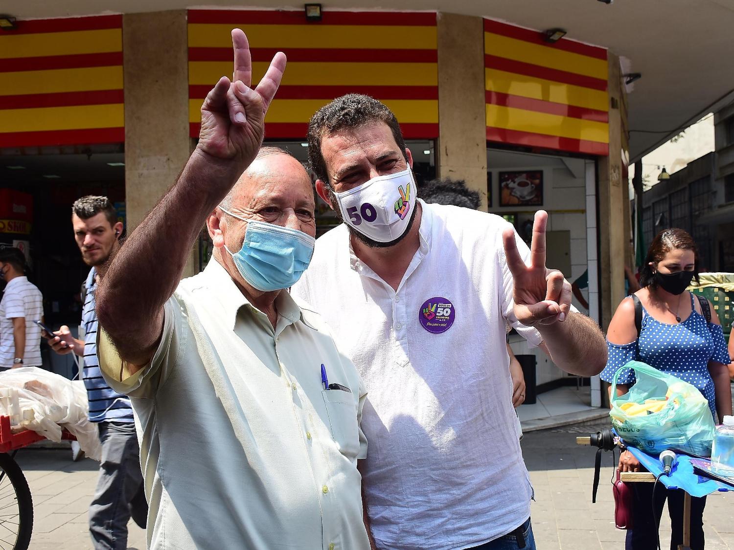 14 out. 2020 - Guilherme Boulos (Psol) participa de evento "Se vira nos 50" na rua 7 de Abril, no centro da cidade. - CELSO LUIX/ESTADÃO CONTEÚDO