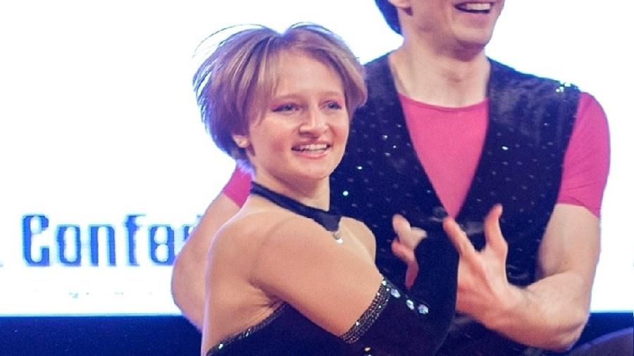 Katerina Tikhonova, filha de Putin, durante competição de dança na Polônia. - Jakub Dabrowski/Reuters