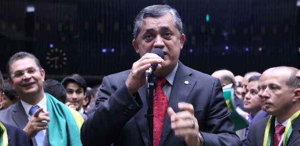 Oposicionistas, como o deputado José Guimarães, acreditam que o fato de a votação ser transmitida na TV aberta pode constranger os aliados de Temer - Antonio Augusto/Câmara dos Deputados