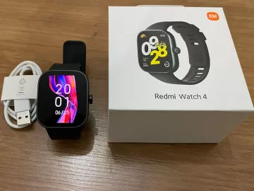 Redmi Watch 4 tem jeito de relógio da Apple, mas com bateria bem melhor