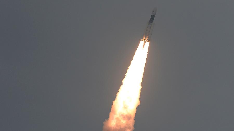 Com missão Chandrayaan-2, Índia quer explorar o polo sul da Lua - ARUN SANKAR / AFP