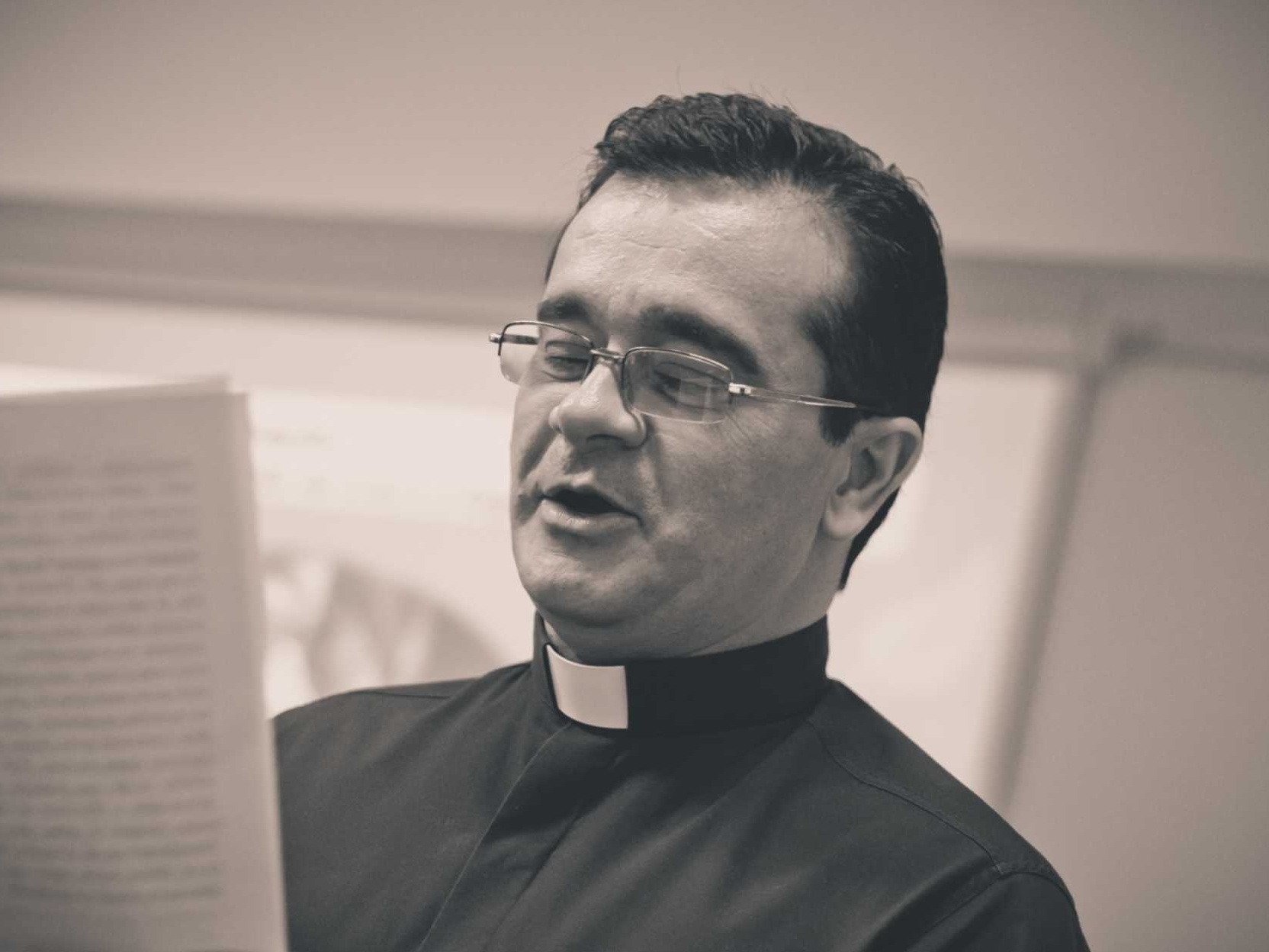 'Nosso Pai': documentário revela casos de assédio sexual em centro religioso de MG