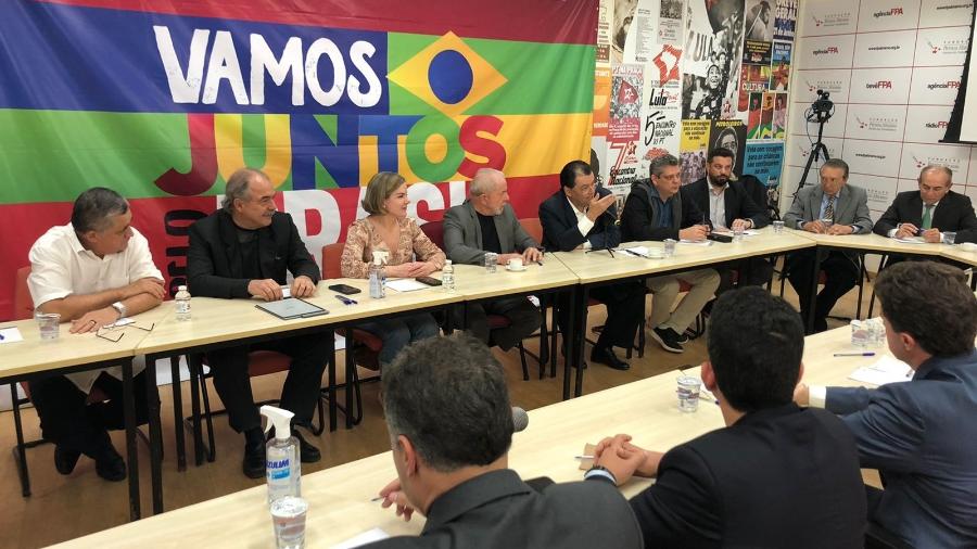 Lula recebe apoio de representantes do MDB de onze estados, em São Paulo - Lucas Borges Teixeira/UOL