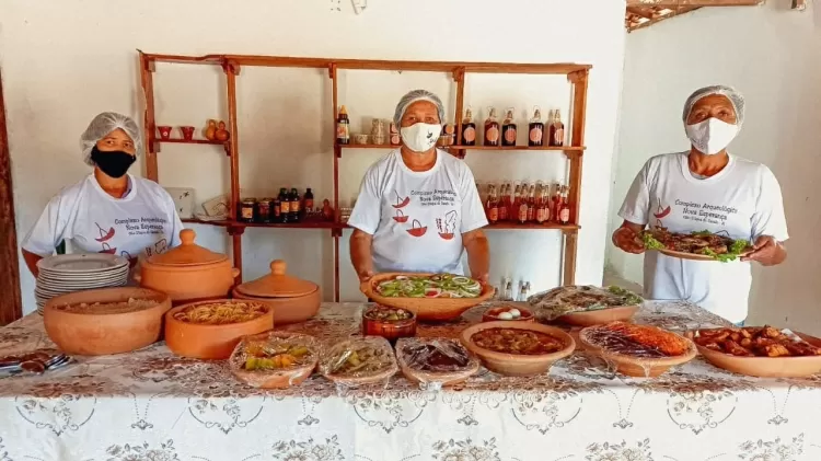 Restaurante montado por comunidade em Olho D'Água do Casado (AL) - Rute Barbosa/Iphan - Rute Barbosa/Iphan