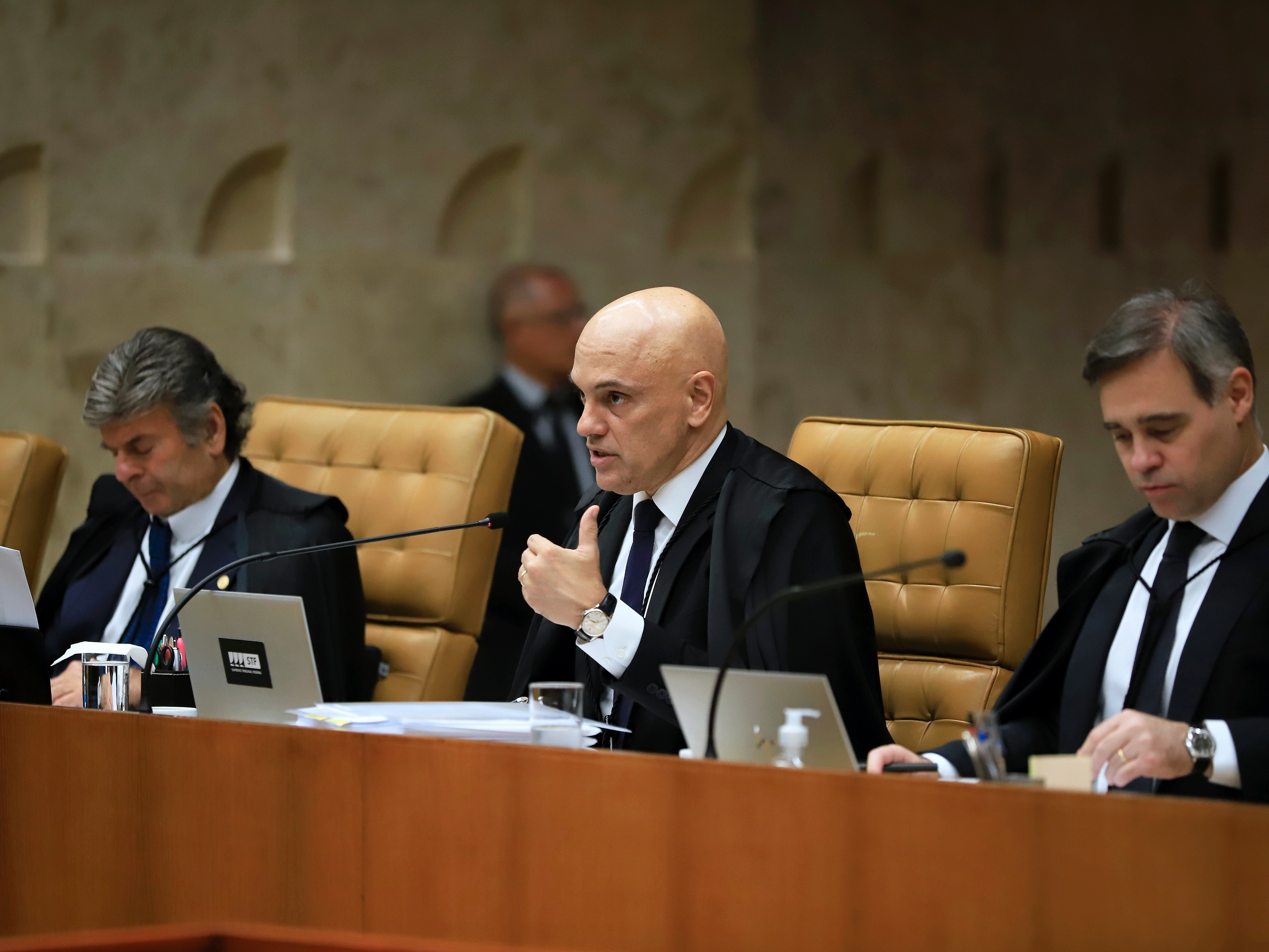 Lei das Estatais coloca STF em sinuca de bico na crise entre Poderes