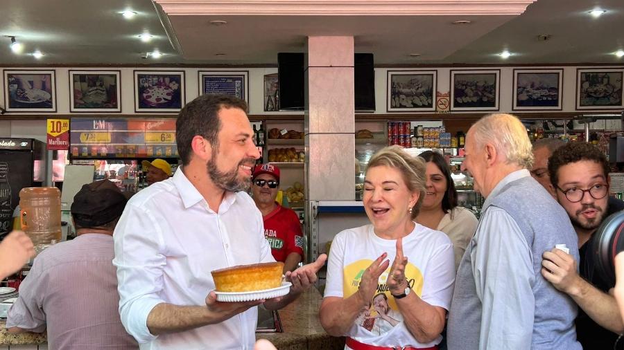 Boulos (PSOL) e Marta (PT) iniciam campanha eleitoral no Campo Limpo, zona sul de SP - Ana Paula Bimbati / UOL