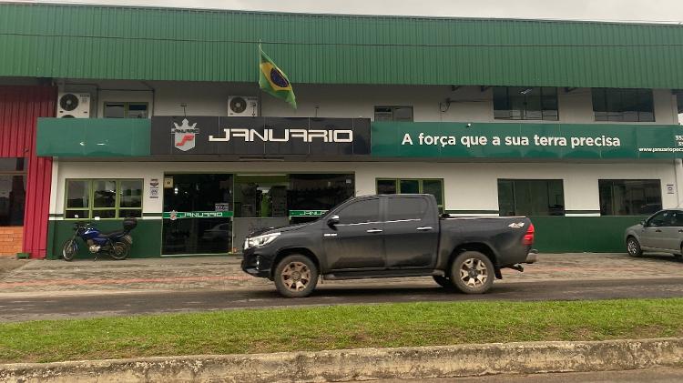 Comércios do extremo sul catarinense têm bandeira do Brasil na fachada