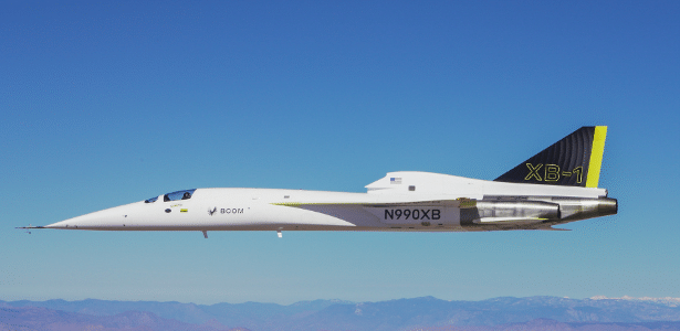 Jato supersônico chega a 1.240 km/h e quebra a barreira do som; veja imagem